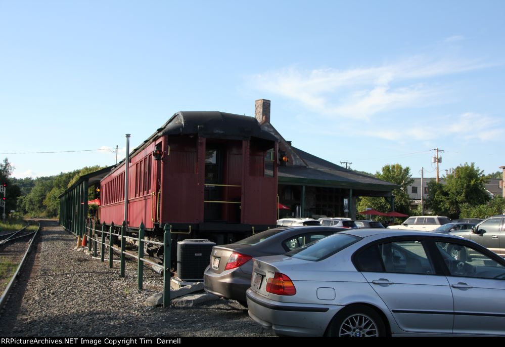 Looking west on the NECR at the the Steaming Tender restaurant